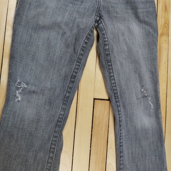𝅺📣2/40$📣 True Religion distress gray jeans - Picture 7 of 9